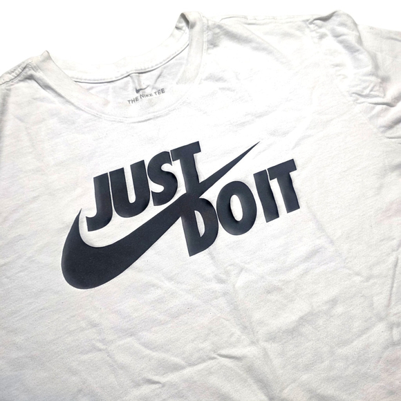 Nike Just Do It T Shirt Men’s XXL White Swoosh Graphic Cotton Logo - Picture 3 of 4
